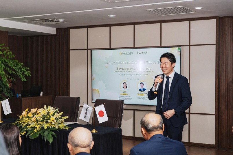 Ông Kensuke Sakaguchi phát biểu tại sự kiện