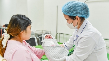 Đề xuất tăng thời gian nghỉ thai sản lên 7 tháng khi sinh con thứ hai