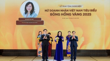 Tổng Giám đốc SHB Ngô Thu Hà được vinh danh “Nữ doanh nhân Việt Nam tiêu biểu - Bông hồng vàng” năm 2025