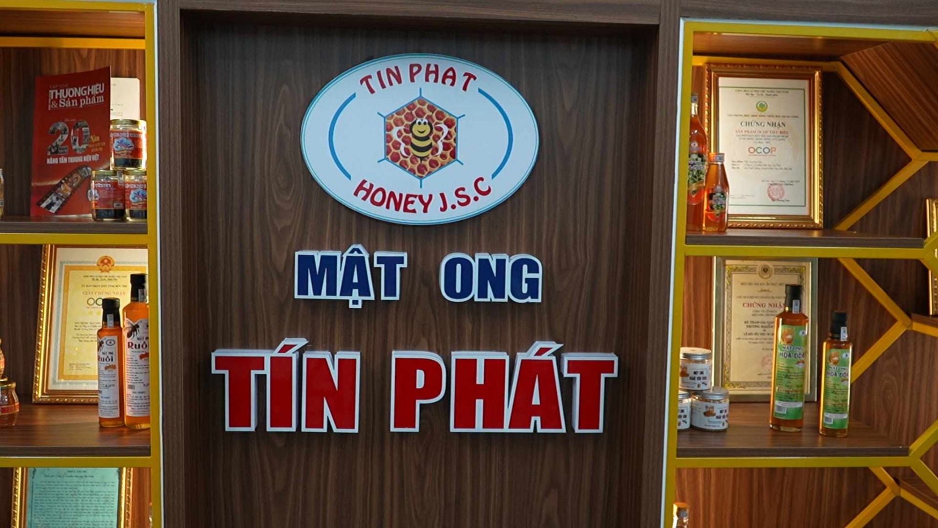 Mật ong Tín Phát: Khẳng định tinh hoa Việt từ “xứ dừa” ra thế giới