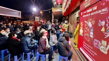 Tiêu thụ 55 tấn vàng mỗi năm: Làm sao để nguồn vốn khổng lồ trong dân không còn “bất động”?