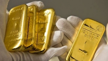 Giá vàng thế giới điều chỉnh mạnh: Tín hiệu chấm dứt chu kỳ tăng nóng hay chỉ là nghỉ chân?