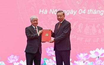 Đồng chí Đỗ Văn Chiến giữ chức Phó Bí thư Thường trực Đảng ủy Quốc hội