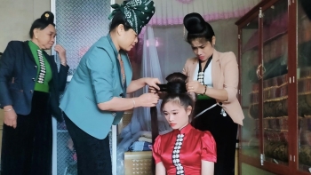 “Tẳng cẩu” - Nét đẹp thủy chung của người phụ nữ Thái đen giữa dòng chảy hiện đại