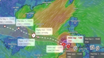 Bão Kalmaegi giật cấp 17 đang di chuyển thần tốc, dự báo đổ bộ Nam Trung Bộ
