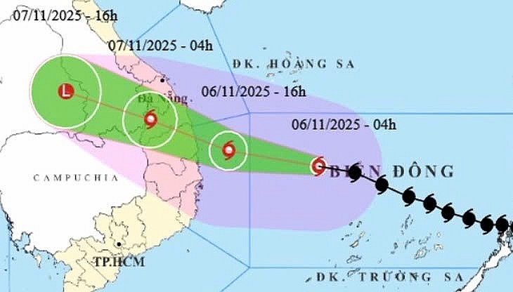 Hàng loạt chuyến bay bị ảnh hưởng bởi bão Kalmaegi Hàng loạt chuyến bay bị ảnh hưởng bởi bão Kalmaegi