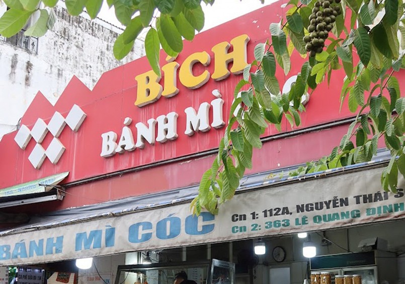 Vụ ngộ độc bánh mì tại TP HCM: Số ca nhập viện vượt 200 người Vụ ngộ độc bánh mì tại TP HCM: Số ca nhập viện vượt 200 người