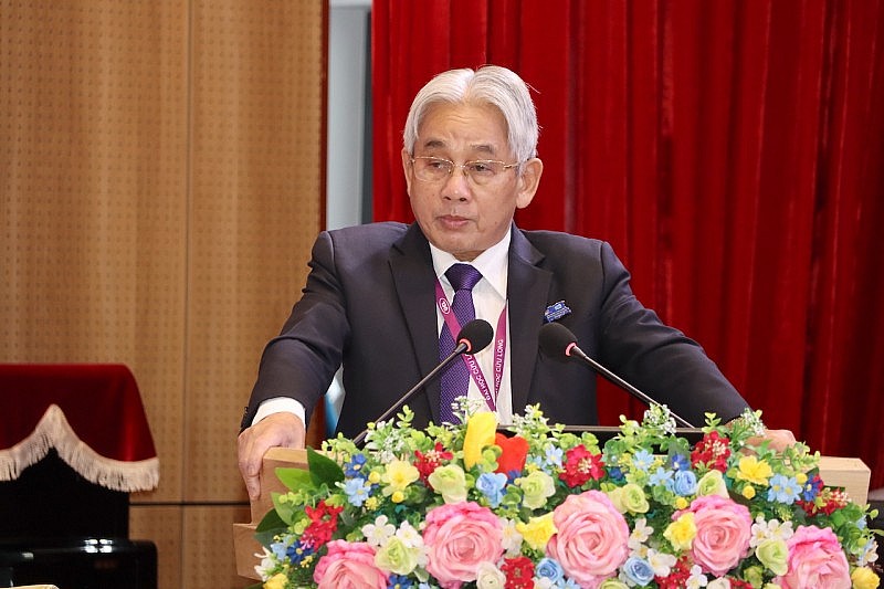 Đồng chí Đỗ Văn Chiến giữ chức Phó Bí thư Thường trực Đảng ủy Quốc hội Đồng chí Đỗ Văn Chiến giữ chức Phó Bí thư Thường trực Đảng ủy Quốc hội