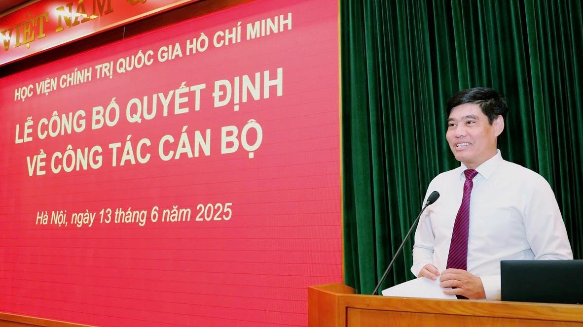 “Báo cáo chính trị Đại hội 14 vượt qua tư duy nhiệm kỳ”