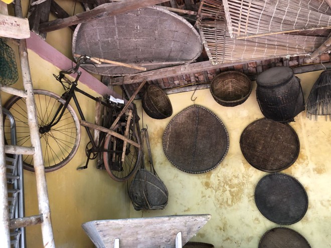 Chạm mái ngói cổ, bước ngõ xưa tại làng cổ Đông Sơn Chạm mái ngói cổ, bước ngõ xưa tại làng cổ Đông Sơn