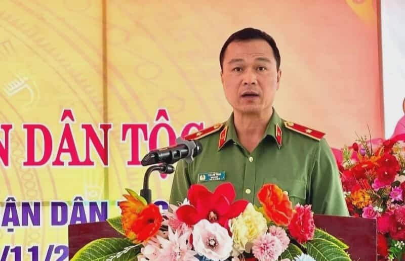 Thiếu tướng Tô Anh Dũng dự Ngày hội Đại đoàn kết toàn dân tộc tại xã Tiên Trang