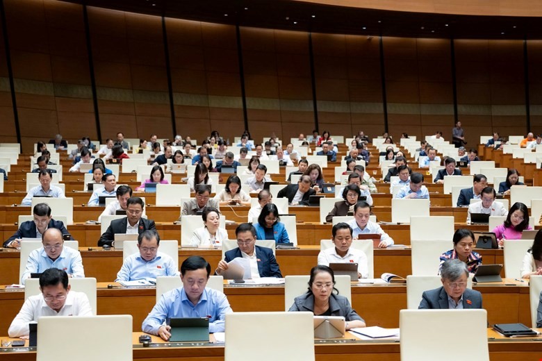 Đại biểu tham gia phiên họp Đại biểu tham gia phiên họp