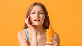 Thu hồi kem A Cosmetics SPF 45+ vì chỉ số chống nắng thực tế chỉ là 2,0