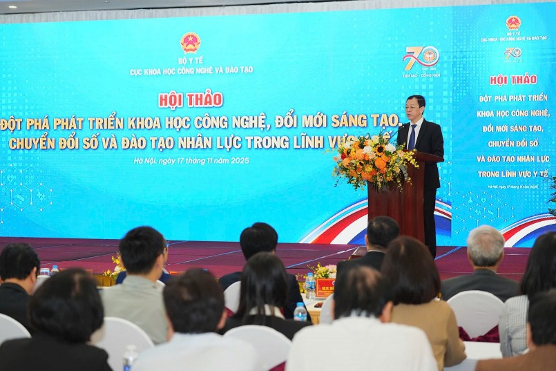 TS.BSCK II Nguyễn Tri Thức, Thứ trưởng Bộ Y tế phát biểu.