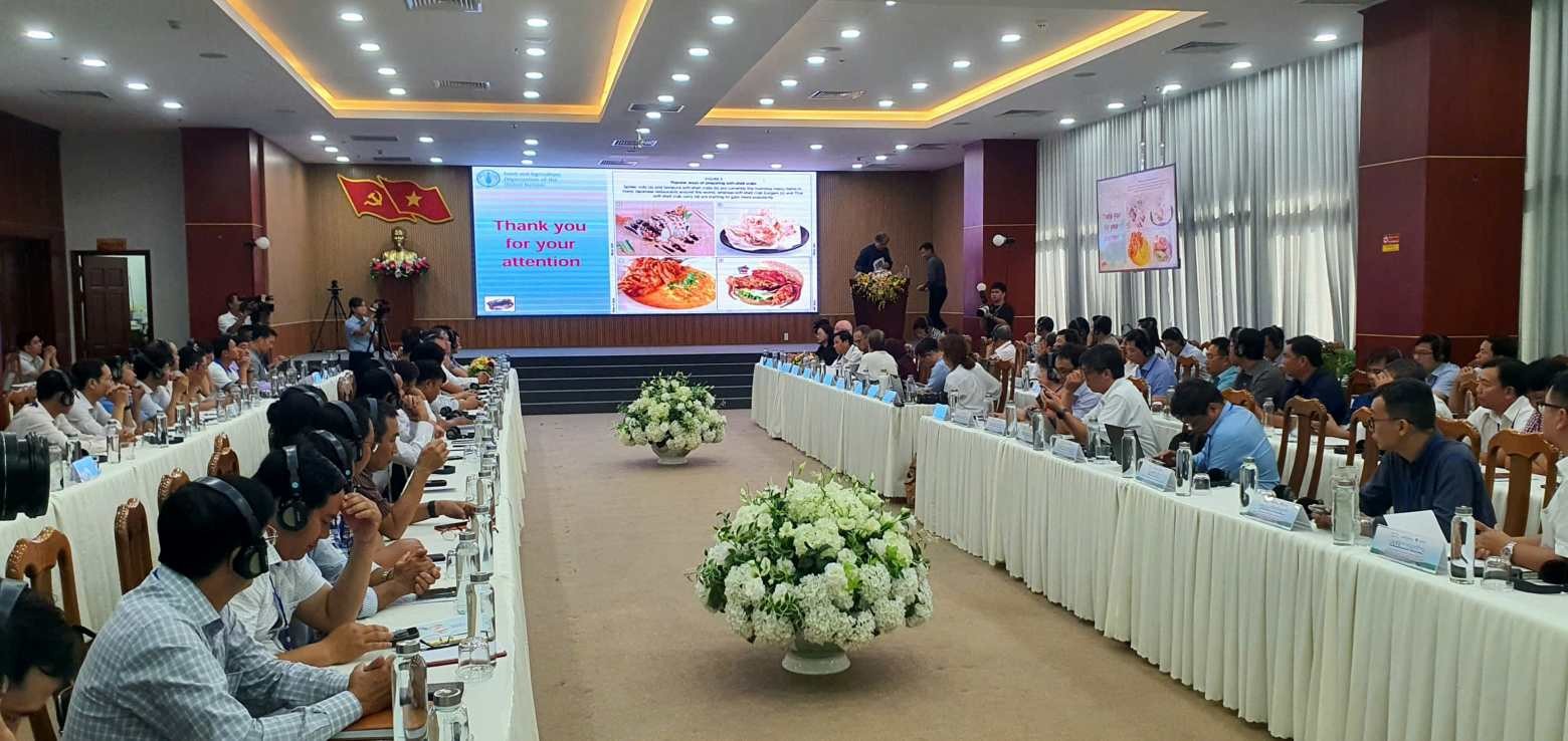 Nhiều chuyên gia là tổ chức quốc tế có mặt tại Cà Mau tham dự hội thảo, đây là hội thảo về cua biển đầu tiên tại Việt Nam. Ảnh: Nhật Hồ Nhiều chuyên gia là tổ chức quốc tế có mặt tại Cà Mau tham dự hội thảo, đây là hội thảo về cua biển đầu tiên tại Việt Nam. Ảnh: Nhật Hồ