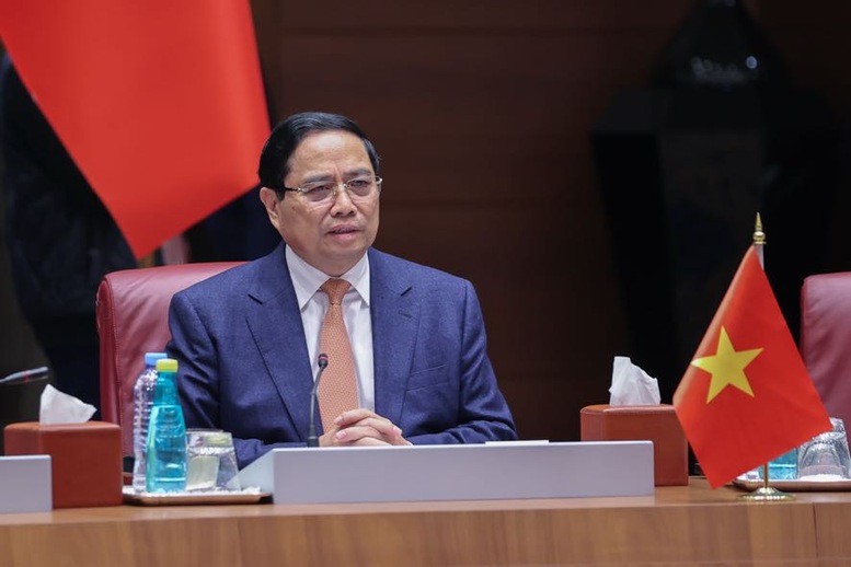 Thủ tướng khẳng định, trải qua hơn 6 thập niên hợp tác hữu nghị, Việt Nam luôn ghi nhớ sự ủng hộ và giúp đỡ của Algeria cho sự nghiệp đấu tranh giải phóng dân tộc trước đây và trong công cuộc xây dựng, phát triển đất nước ngày nay - Ảnh: VGP Thủ tướng khẳng định, trải qua hơn 6 thập niên hợp tác hữu nghị, Việt Nam luôn ghi nhớ sự ủng hộ và giúp đỡ của Algeria cho sự nghiệp đấu tranh giải phóng dân tộc trước đây và trong công cuộc xây dựng, phát triển đất nước ngày nay - Ảnh: VGP