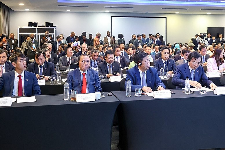 Các đại biểu dự Diễn đàn - Ảnh: VGP/Nhật Bắc Các đại biểu dự Diễn đàn - Ảnh: VGP/Nhật Bắc