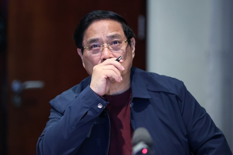 Kết luận cuộc họp khẩn trực tuyến lúc 2h sáng từ Nam Phi, Thủ tướng Phạm Minh Chính nhấn mạnh,