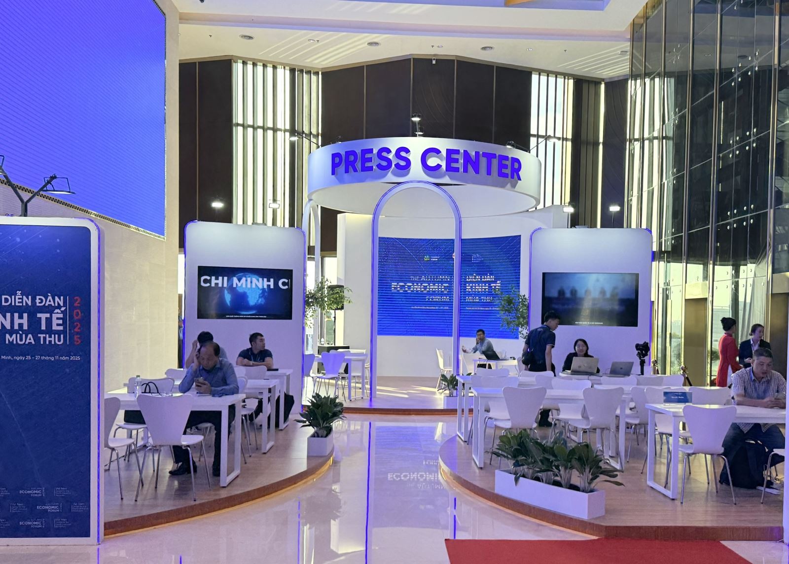 TP. Hồ Chí Minh khai mạc Diễn đàn Kinh tế mùa thu 2025: Định hình tương lai xanh – số của Việt Nam