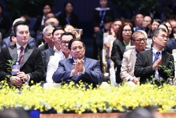 Thủ tướng đối thoại cùng 500 CEO quốc tế: Định vị TPHCM thành siêu đô thị trong kỷ nguyên số – xanh