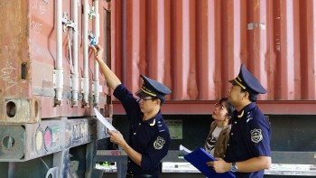 Ngành Hải quan liên tiếp phát hiện nhiều lô hàng vi phạm về xuất xứ hàng hóa và ghi nhãn hàng hóa