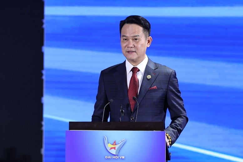Chủ tịch Hội Doanh nhân trẻ Việt Nam Đặng Hồng Anh phát biểu tại Đại hội - Ảnh: VGP Chủ tịch Hội Doanh nhân trẻ Việt Nam Đặng Hồng Anh phát biểu tại Đại hội - Ảnh: VGP