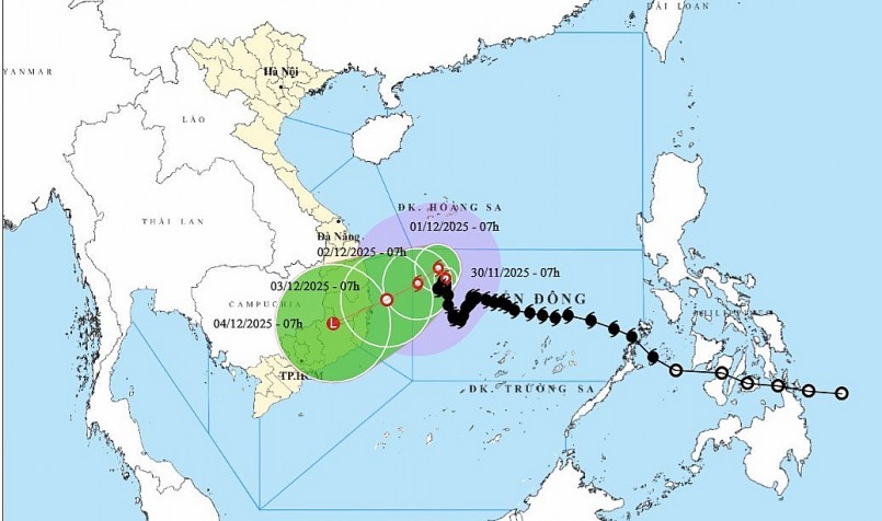 Sáng 30/11, Trung tâm Dự báo Khí tượng Thủy văn Quốc gia cho biết, bão số 15 đang hoạt động ở khu vực phía Tây Bắc của vùng Giữa Biển Đông. Sáng 30/11, Trung tâm Dự báo Khí tượng Thủy văn Quốc gia cho biết, bão số 15 đang hoạt động ở khu vực phía Tây Bắc của vùng Giữa Biển Đông.