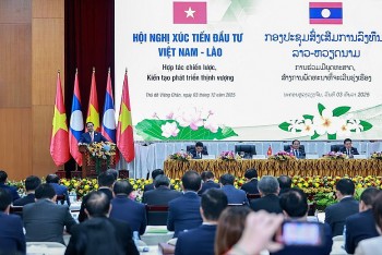 Thủ tướng: Phải chắt chiu và khai thác hiệu quả từng sáng kiến của doanh nghiệp Việt Nam - Lào