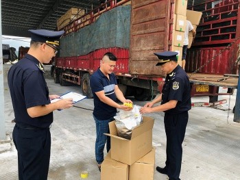 Tình trạng buôn lậu, gian lận thương mại tiếp tục diễn biến phức tạp trong tháng 11