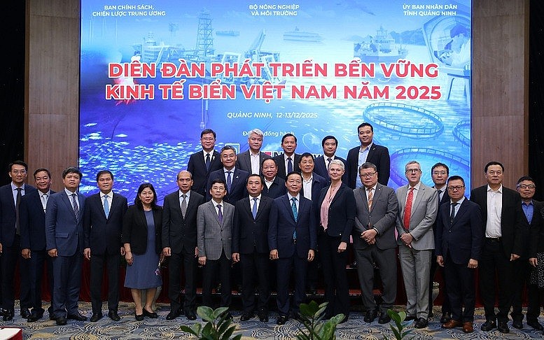 Kinh tế biển xanh Việt Nam: Tư duy tiên phong và yêu cầu hoàn thiện chính sách