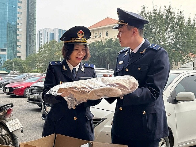 Năm 2026 dự kiến lượng hàng hóa qua đường hàng không tiếp tục tăng nhanh, kéo theo nguy cơ buôn lậu và vận chuyển trái phép hàng hóa gia tăng.