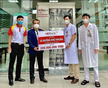 Hỗ trợ Hải Dương phòng chống dịch Covid - 19, HDBank tặng 3 buồng khử khuẩn