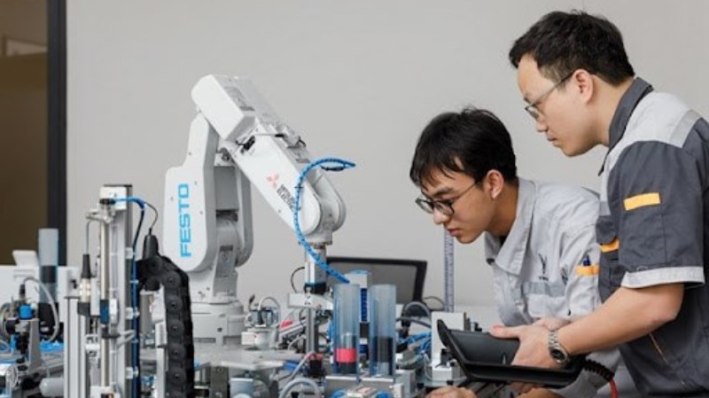 Nâng cao kỹ năng nguồn nhân lực đáp ứng yêu cầu cách mạng công nghiệp lần thứ tư