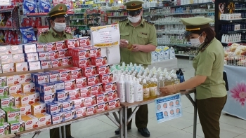 Tăng cường kiểm soát, xử lý các hành vi đầu cơ, nâng giá bán hàng hóa trong dịch