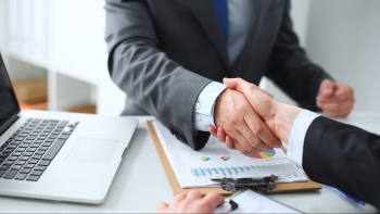 Các hành vi nào bị cấm trong hoạt động đấu thầu?