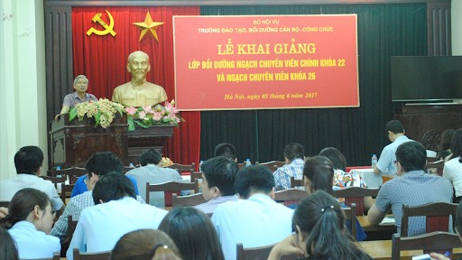 Sửa đổi hình thức, nội dung bồi dưỡng cán bộ, công chức, viên chức