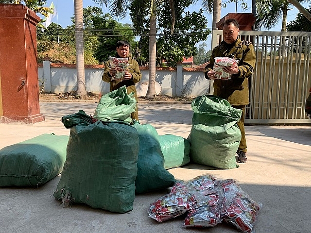 Tang vật đang được kiểm đếm tại Đội QLTT số 3, QLTT Lạng Sơn (ảnh minh họa)