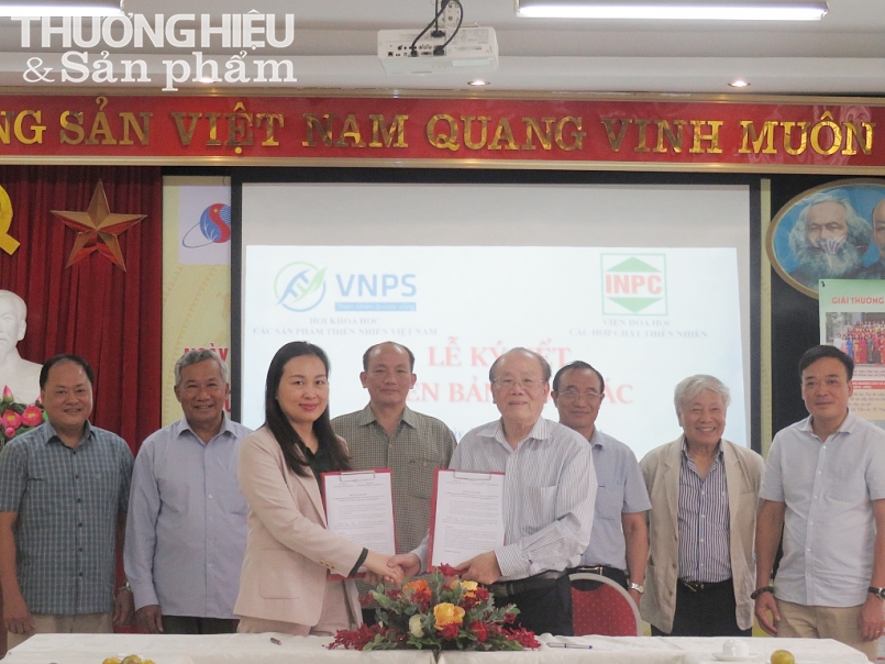 VNPS và INPC ký kết biên bản hợp tác về lĩnh vực các Sản phẩm có nguồn gốc thiên nhiên VNPS và INPC ký kết biên bản hợp tác về lĩnh vực các Sản phẩm có nguồn gốc thiên nhiên