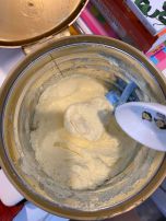 Sữa Similac vón cục: BS cảnh báo "nguy hiểm tính mạng", đại diện Abbott nói... dùng được