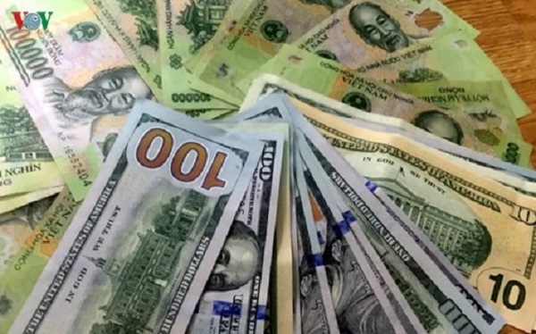 tỷ giá USD tiếp tục tăng mạnh