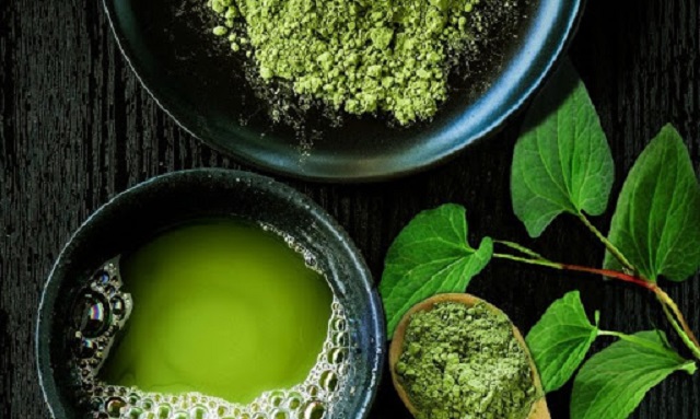 Không chỉ là món rau gia vị quen thuộc, rau diếp cá còn được sử dụng nhiều trong các bài thuốc Đông y