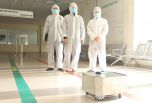 Thành tựu khoa học: Việt Nam chế tạo thành công robot lau sàn khử khuẩn phòng bệnh Thành tựu khoa học: Việt Nam chế tạo thành công robot lau sàn khử khuẩn phòng bệnh