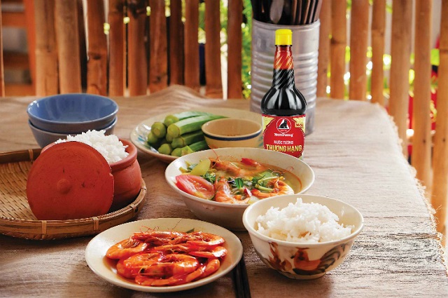 Duy trì chiến lược giữ vững hương vị truyền thống là yếu tố để thương hiệu nước tương Nam Dương giữ vững chỗ đứng niềm tin trong lòng người tiêu dùng