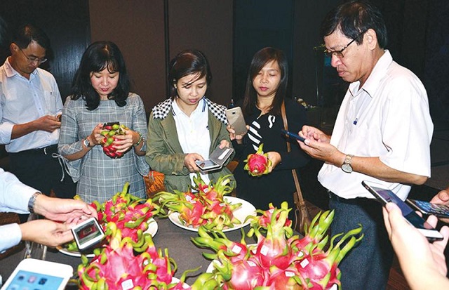 Truy xuất nguồn gốc hàng hóa bằng công nghệ blockchain góp phần củng cố, tạo dựng niềm tin với khách hàng, cũng như gây dựng thương hiệu và gia tăng giá trị nông sản