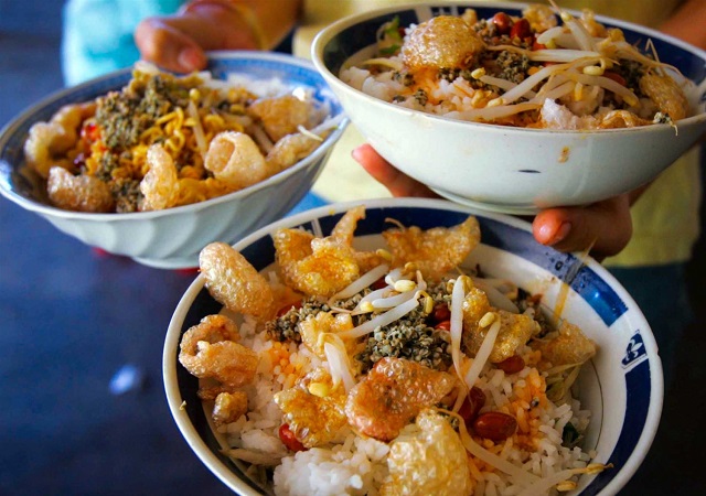 cơm hến đặc sản của cồn hến