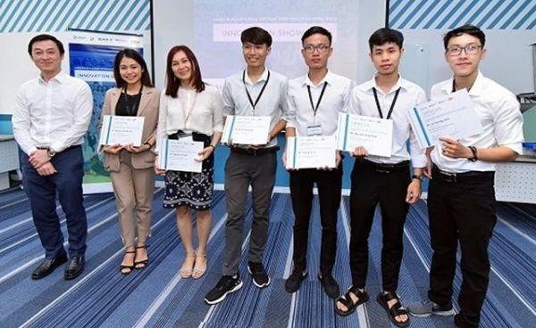 'Máy nhặt rác bãi biển thông minh' đoạt giải cuộc thi Đổi mới sáng tạo kỹ thuật eProjects-2020 'Máy nhặt rác bãi biển thông minh' đoạt giải cuộc thi Đổi mới sáng tạo kỹ thuật eProjects-2020