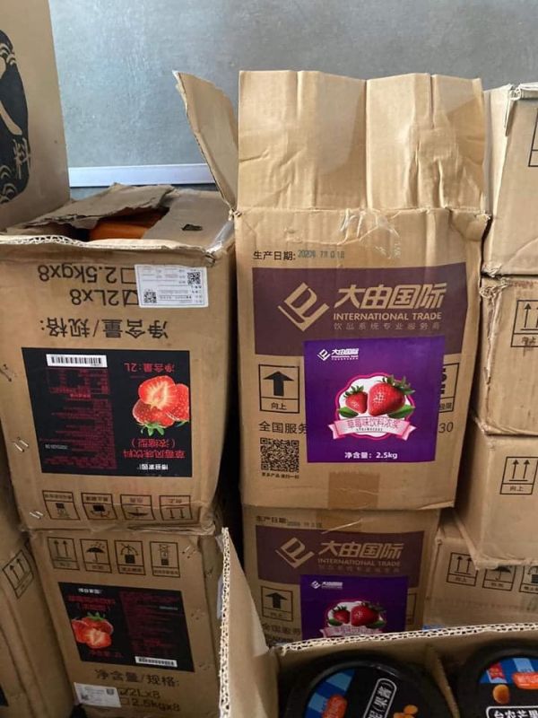 Hà Nội: Bắt 10 tấn nguyên liệu trà sữa không rõ xuất xứ