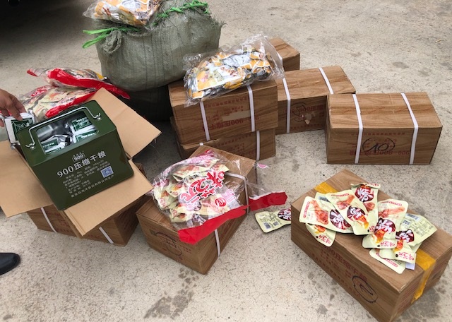 H&agrave;ng h&oacute;a nhập lậu bị lực lượng chức năng bắt giữ